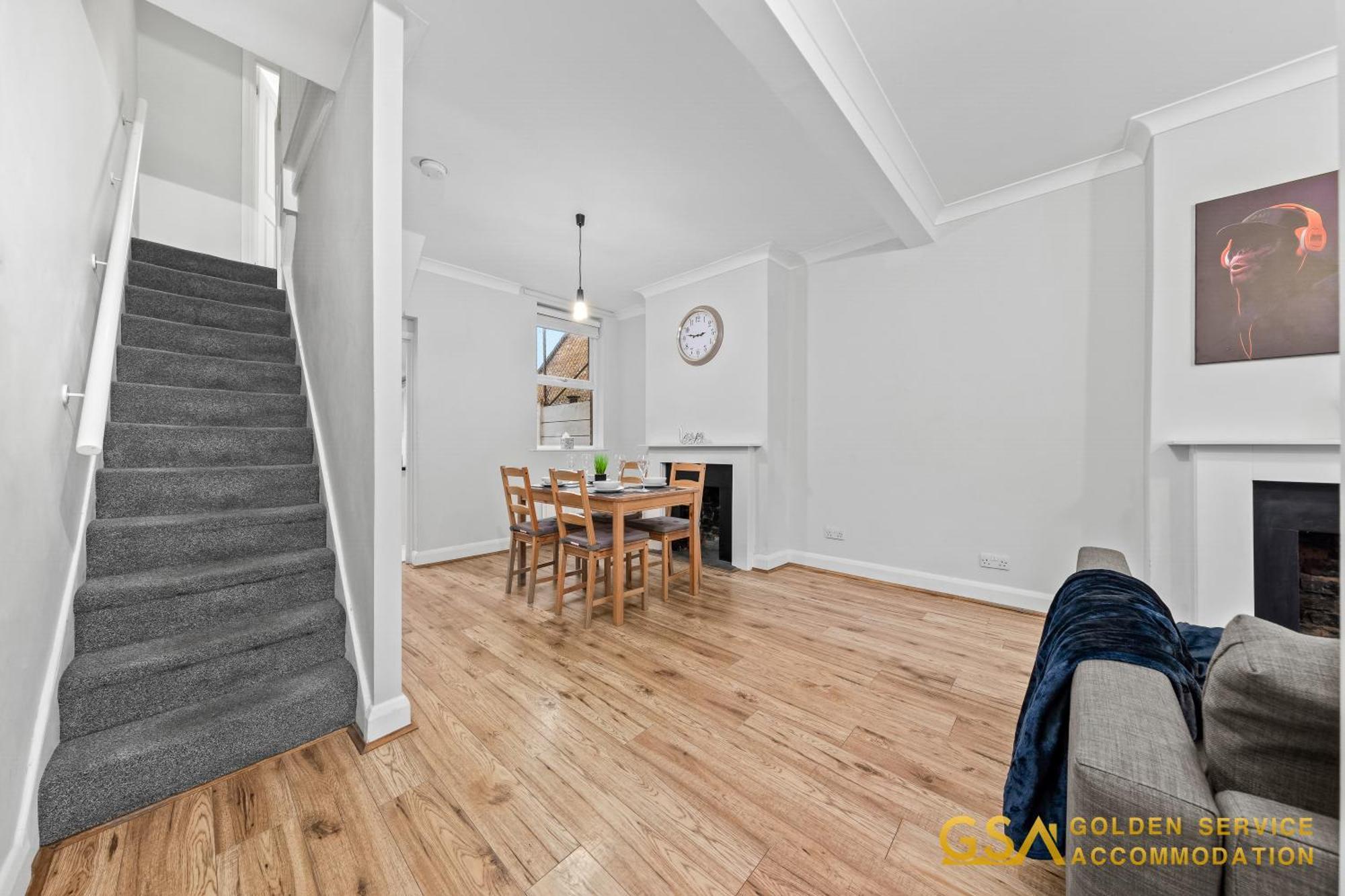 Casa vacanze 3 Bed In Forest Gate - Waltham Forest *