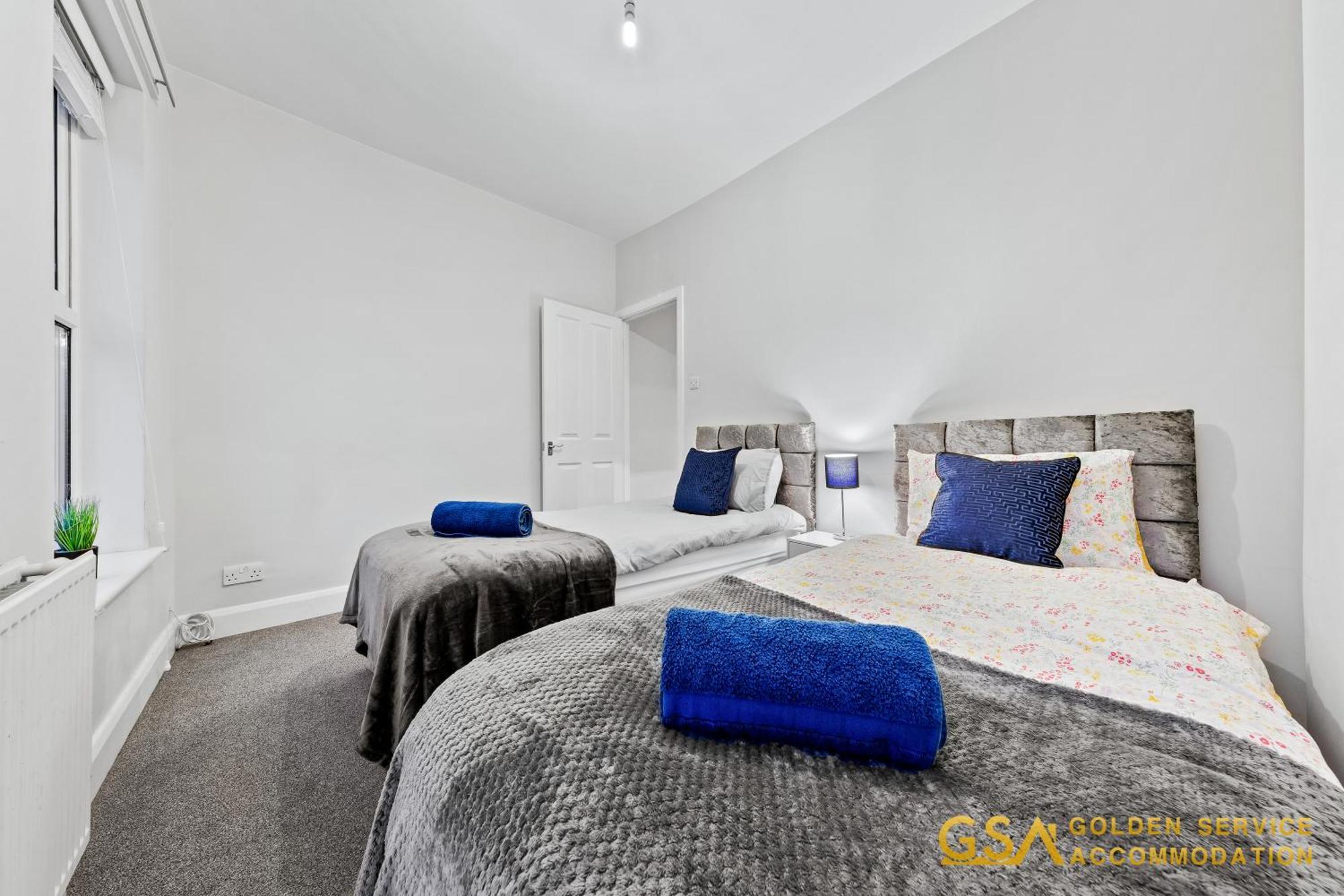 3 Bed In Forest Gate - Waltham Forest * Londra