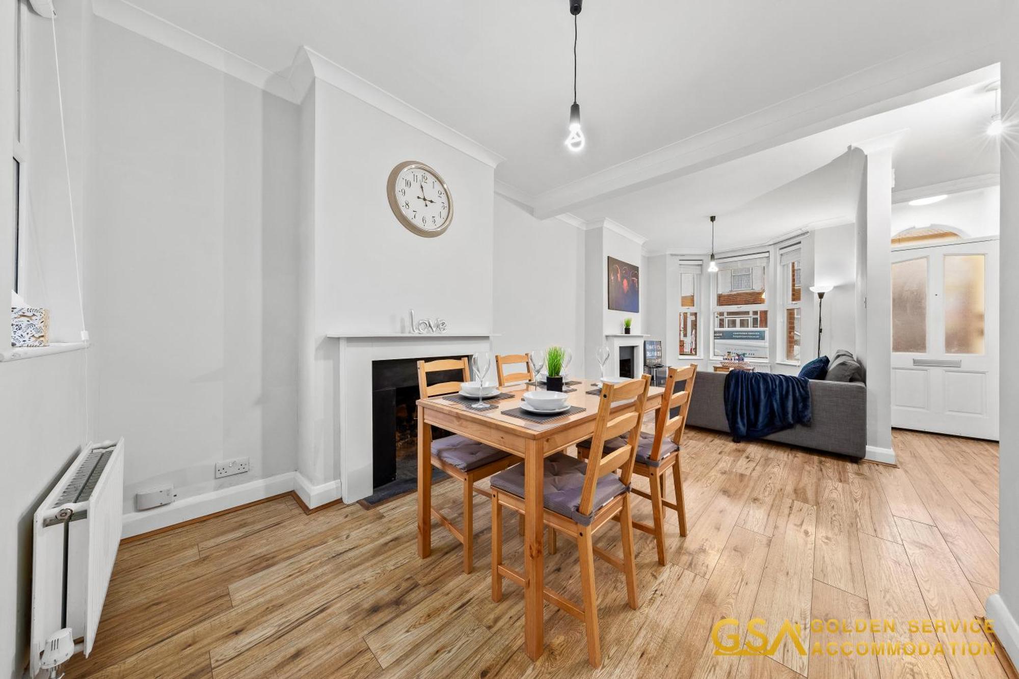 3 Bed In Forest Gate - Waltham Forest